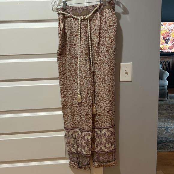 NWT ANTHROPOLOGIE OLLARI TASSELED TAPERED PANTS IN LIGHT MAUVE - Picture 3 of 6